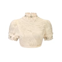 بلوزة أوف وايت ناعمة وفخمة