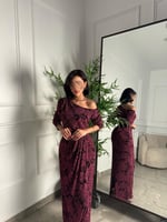 فستان بطابع بارز