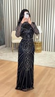 فستان سهرة أسود مطرّز بالكامل بالكريستال والخرز ال...