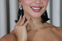 حلق ألماسي بتصميم زهرة متلألئة