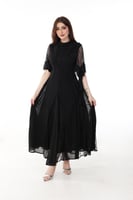 فستان أسود فخم بتفاصيل دانتيل