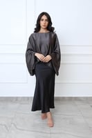 تنورة حرير اسود