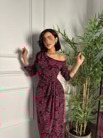 فستان بطابع بارز