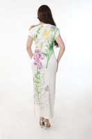 فستان فلورا ساتان ناعم بطابع مشجر