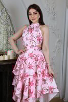 فستان العيد بطابع مورد