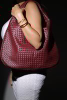 حقيبة كتف كبيرة جلد إنترشياتو برغندي