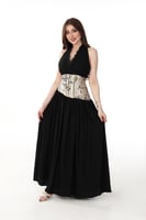 فستان سهرة هالتر مع خصر ذهبي جاكار