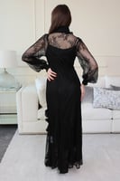 فستان دانتيل اسود كلاسك -