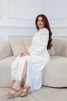 فستان مزين بدانتيل