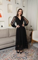 فستان شيفون مزين بدانتيل -