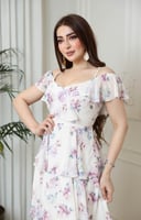 فستان حفر طبقات بطابع الورود