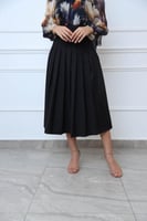 تنورة كريب ميد