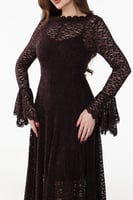 فستان بني داكن من الدانتيل الفاخر