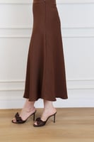 تنورة كلوش كريب بلون موكا