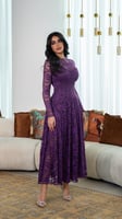 فستان دانتيل بنفسجي ماكسي بأكمام طويلة