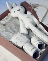 بوكس ولادي من نكست المقاس 3-6 اشهر