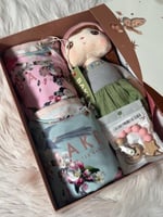 هدية مولودة بقطع متعددة من تيد بيكر بتنسيق جميل جه...