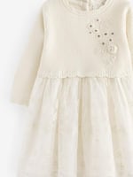 هدية مدهشة عبارة عن فستان بناتي للعيد ،