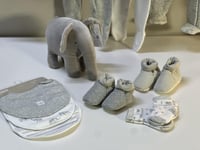 هدية ولادي ماركة ماماز& باباز 0-3. اشهر