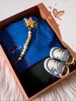 طقم مواليد أولاد فاخر من Baker – أزرق كاجوال أنيق