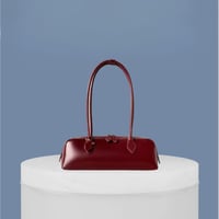 حقيبة يد مستطيلة الشكل