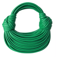 شنطة يد للنساء بلون ذهبي فاخر منسوجة يدويا