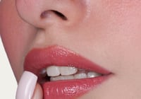 لوكا مرطب الشفاه بني كهرماني ديجا برو 04