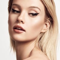 فنتي بيوتي كحل سائل طويل الامد - 02 ان بيج ترافلز