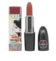 ليف روج مخملي بلون غني مدعم بشمع العسل للاستخدام ا...