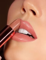 نوره بو عوض أحمر شفاه - مدام نورا 2