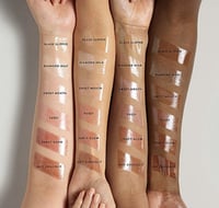 فنتي بيوتي ملمع ومكبر الشفاه جلوس بومب هيت-ليمون ل...