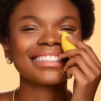 إسفنجة ميراكل للبشرة + إسفنجة خافي العيوب ثنائية