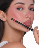 محدد شفاه كاميليا من نوره بوعوض