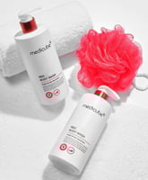 غسول الجسم ميديكوب Red Acne لعلاج حب الشباب وتقشير...