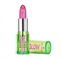 احمر شفاه سحرى من ايسنس