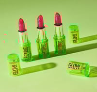 احمر شفاه سحرى من ايسنس