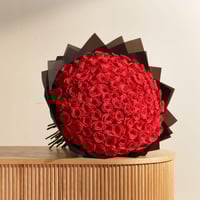 باقة ورد عيد الحب ورد طبيعي رقم المنتج AAQ0314