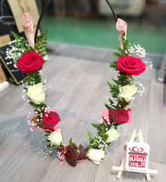 عقد ورد طبيعي