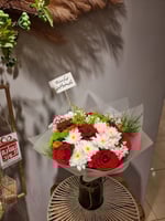 باقة ورد مع الفازة