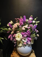 باقة ورد على فازة AAQ007