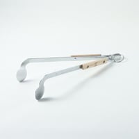 ملقط حديد مقبض خشبي صغير