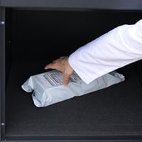 صندوق استلام الشحنات بقفل عادي