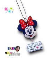 تعليقة سيارة بشكل ميني ماوس + لوحة سيارة