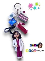 مدالية ممرضة