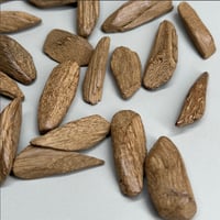 50 - جرام عود مروكي دبل سوبرطبيعي محسن +دهن عود كم...