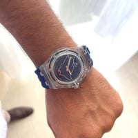 ساعة اليوم الوطني 95 الشفافة كحلي