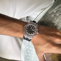 ساعة شفافة يونيسكس سودا