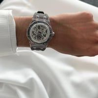 ساعة شفافة سوار رمادي