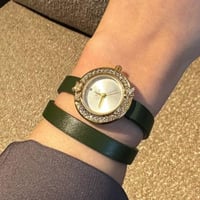 ساعة نسائية Everd جلد زيتي