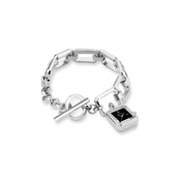 ساعة نسائية علي شكل قفل أسود